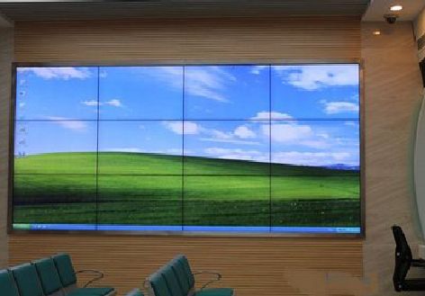 庐山液晶拼接屏的另类用法。