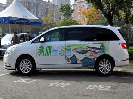 庐山户外车贴喷绘如何保持效果?